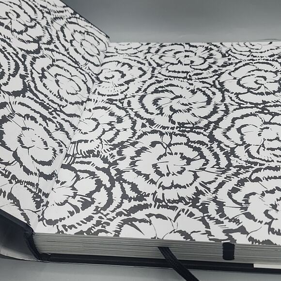 Chanel Collections and Creations Book Coffee Table Hardcover Fashion Photos - Picture 4 of 16